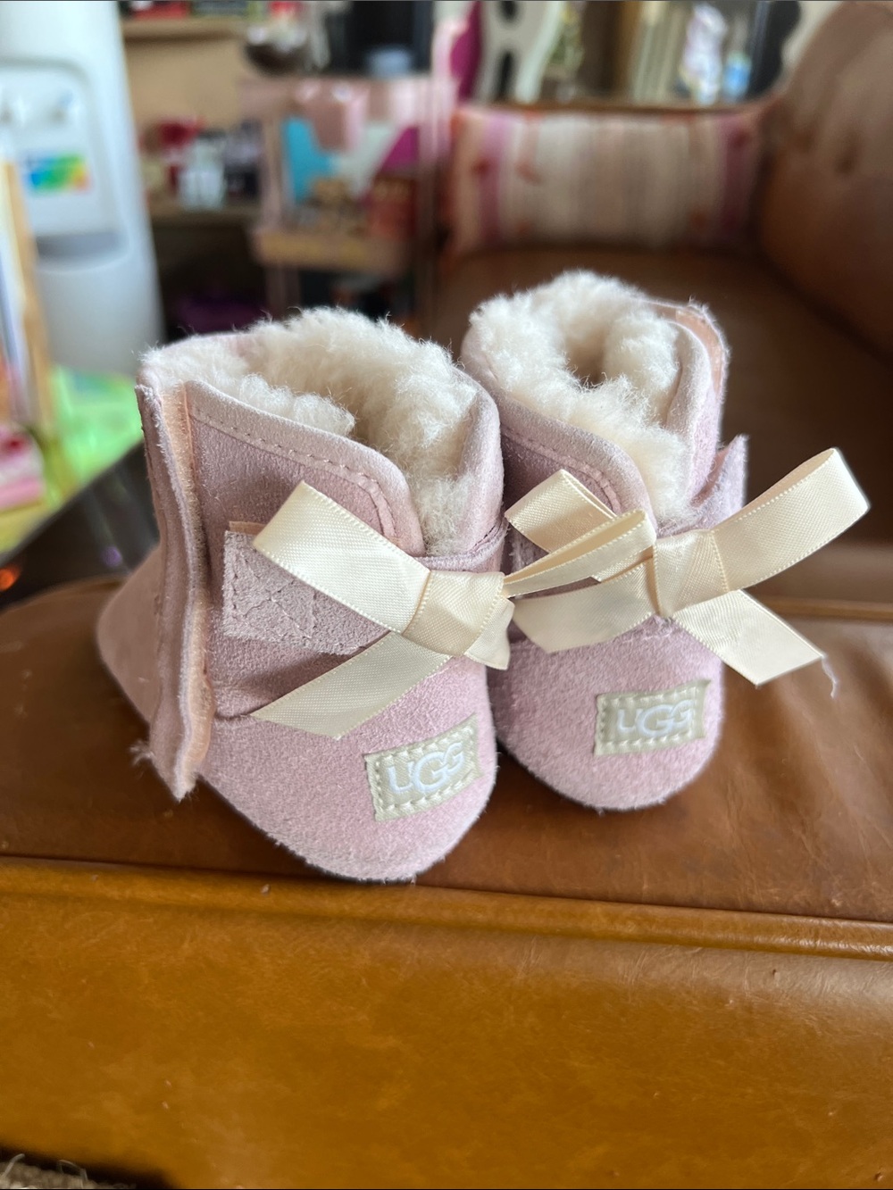 UGG Jesse Bow II boot seashell pink size 02/03